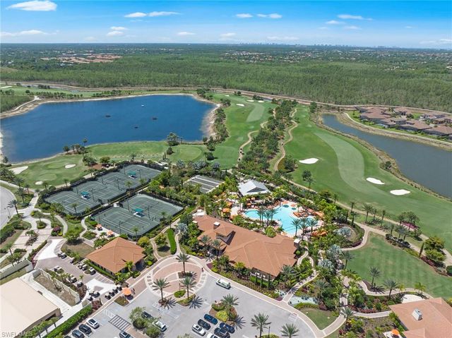 9366 Pocida CT 202, Naples, FL 34119