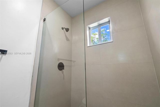 1443 NW 42nd St, Miami, FL 33142