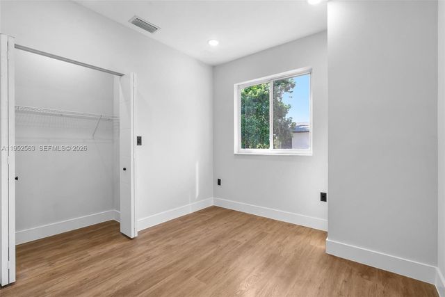 1443 NW 42nd St, Miami, FL 33142