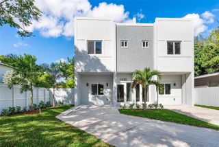 1443 NW 42nd St, Miami, FL 33142