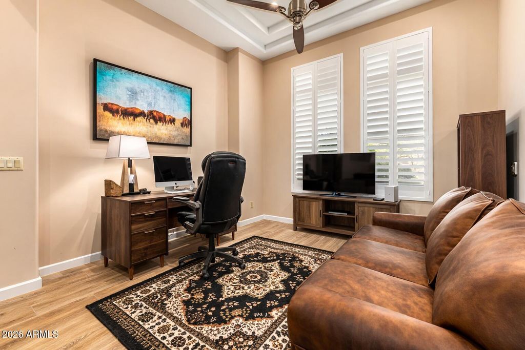 Image 13 of property listing at 33655 N 78TH Place, Scottsdale, AZ 85266