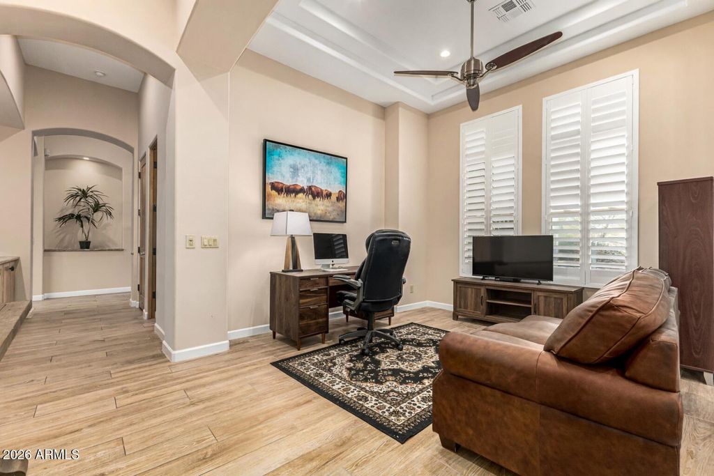 Image 14 of property listing at 33655 N 78TH Place, Scottsdale, AZ 85266