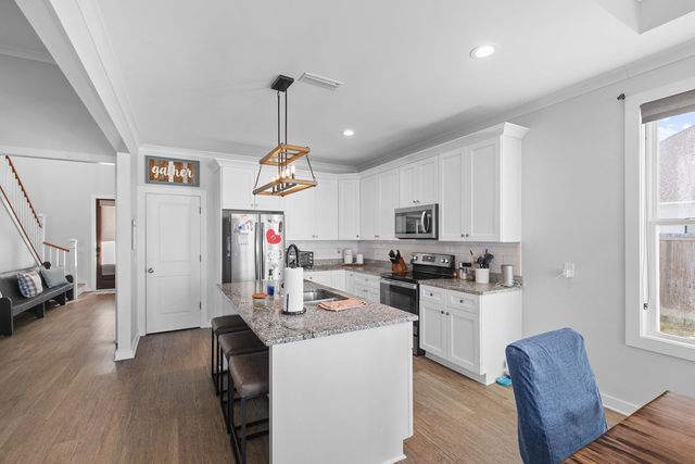 501 Early Walden Rd, Headland, AL 36345