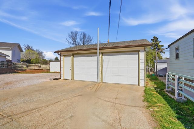 4117 CANYON LAKE DR, Rapid City, SD 57702