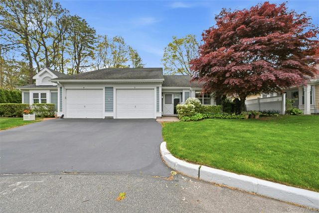 9 Baldwin Court 9, Ridge, NY 11961