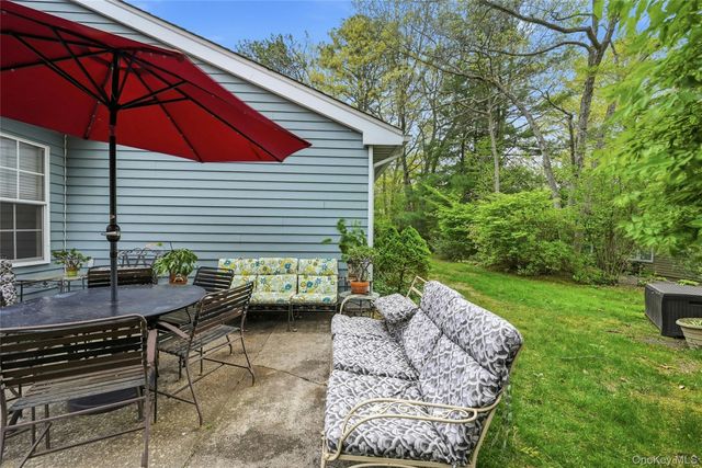9 Baldwin Court 9, Ridge, NY 11961
