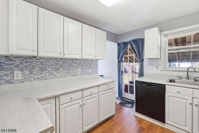 21 Moore Pl 1, Belleville Twp., NJ 07109