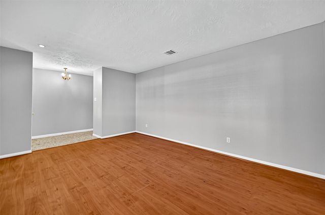 9602 S Petersham Drive, Houston, TX 77031