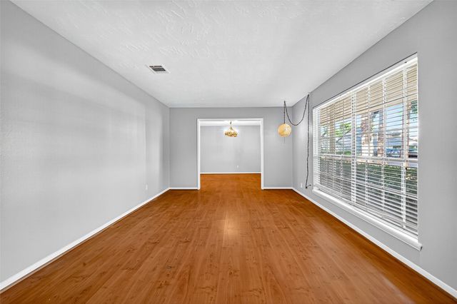 9602 S Petersham Drive, Houston, TX 77031