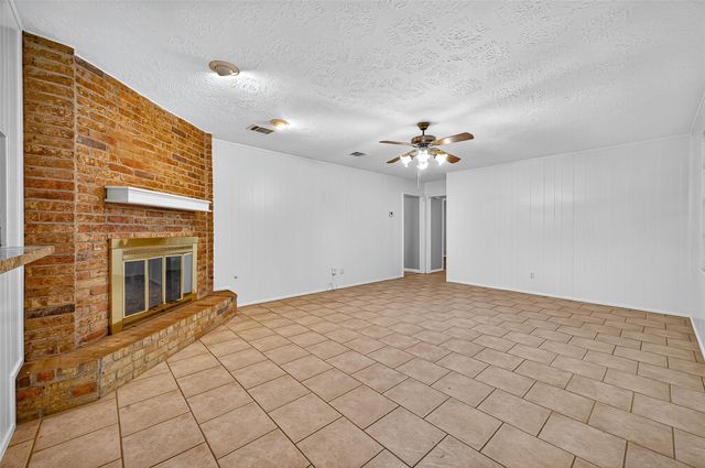 9602 S Petersham Drive, Houston, TX 77031