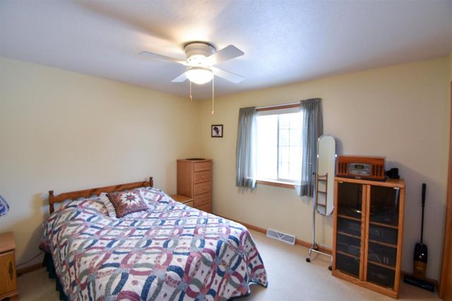 2711 PORTER ROAD, Plover, WI 54467