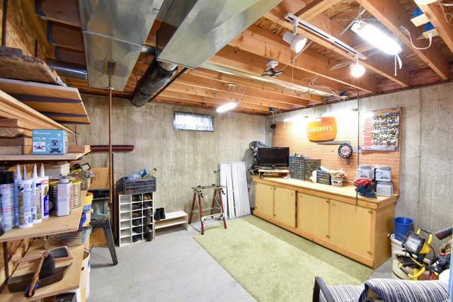 2711 PORTER ROAD, Plover, WI 54467