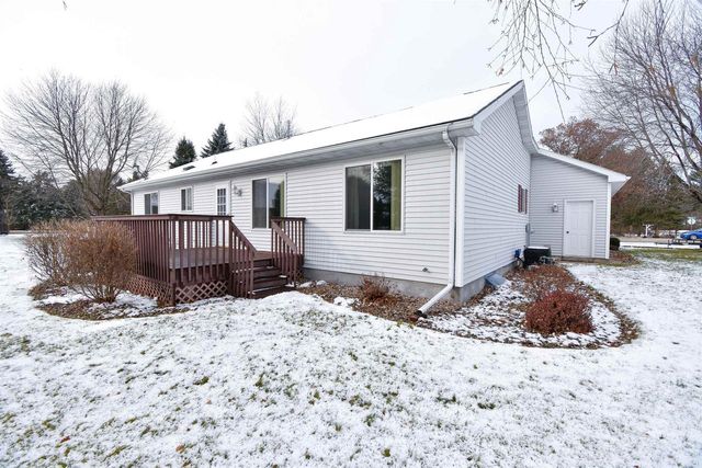 2711 PORTER ROAD, Plover, WI 54467