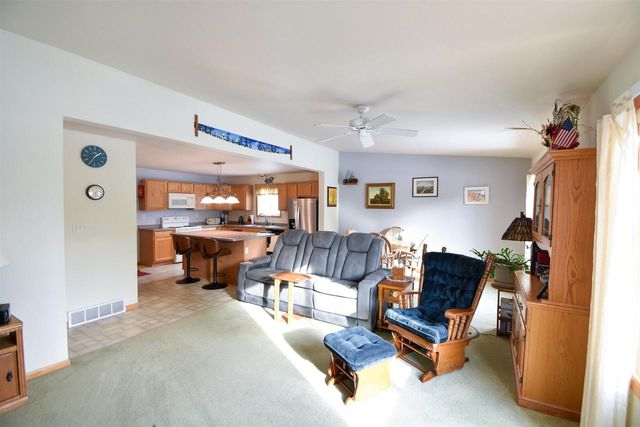 2711 PORTER ROAD, Plover, WI 54467