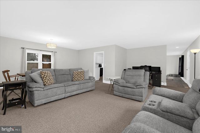 208 ELM ST, Centreville, MD 21617