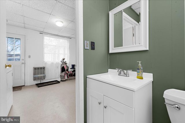 208 ELM ST, Centreville, MD 21617