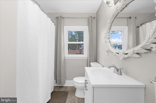 208 ELM ST, Centreville, MD 21617