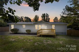 144 Ridge Creek Drive, Troutman, NC 28166