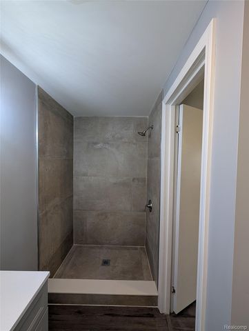 26241 Weigel Road, Huron Charter Township, MI 48164