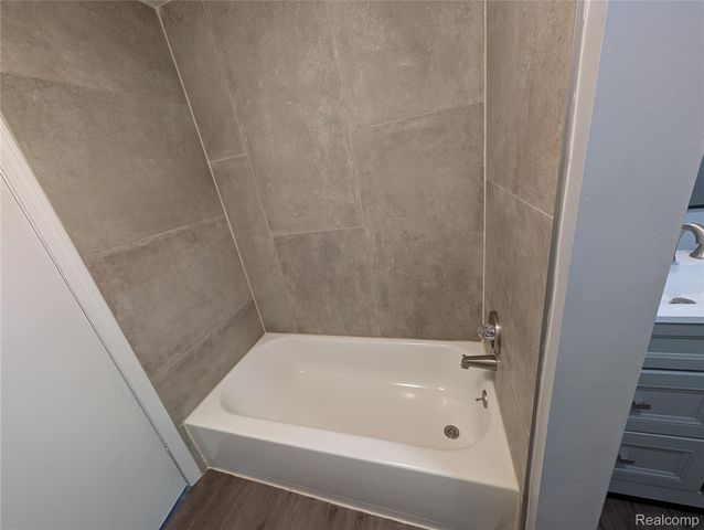 26241 Weigel Road, Huron Charter Township, MI 48164