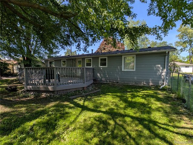 26241 Weigel Road, Huron Charter Township, MI 48164