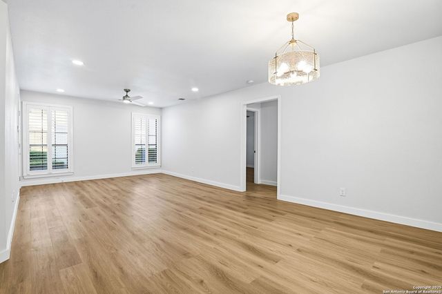 2611 Eisenhauer Rd Apt 1005, San Antonio, TX 78209