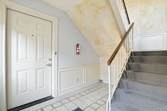 2611 Eisenhauer Rd Apt 1005, San Antonio, TX 78209