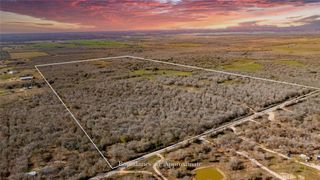399 Seals Creek RD, Lockhart, TX 78644