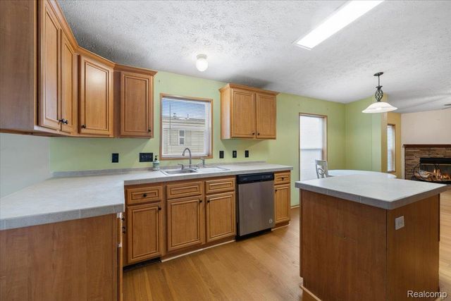 3403 Nottingham, Salem Township, MI 48167