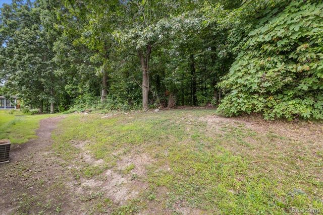 3403 Nottingham, Salem Township, MI 48167