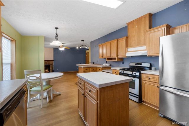 3403 Nottingham, Salem Township, MI 48167