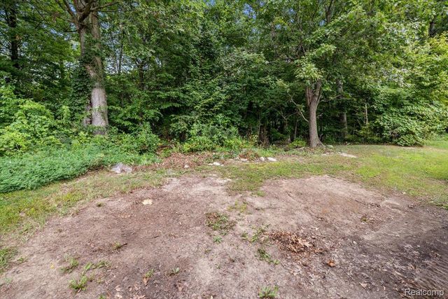 3403 Nottingham, Salem Township, MI 48167