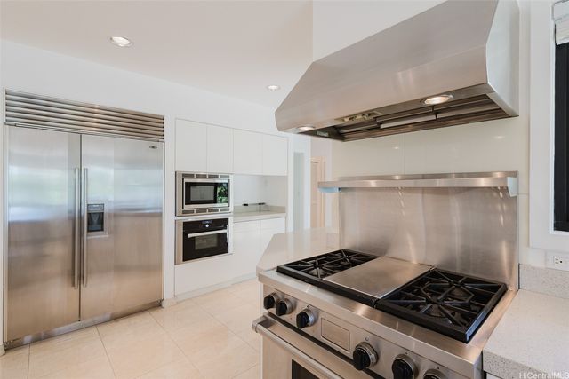 5949 Kalanianaole Highway A, Honolulu, HI 96821