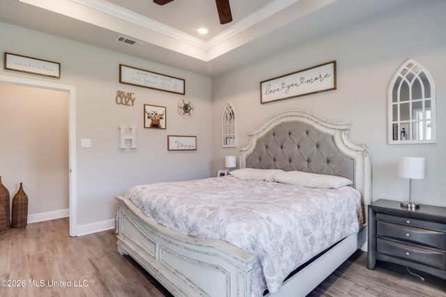 63 Saltmeadow Circle, Ocean Springs, MS 39564