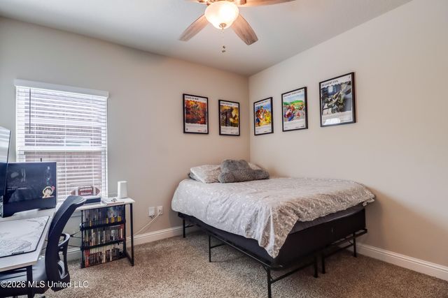 63 Saltmeadow Circle, Ocean Springs, MS 39564