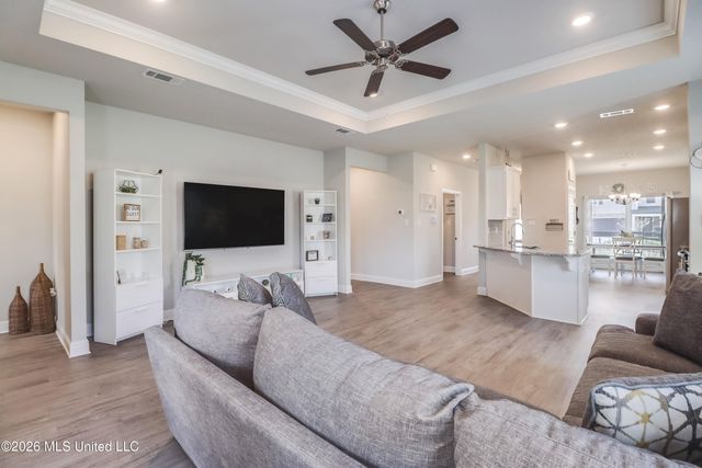 63 Saltmeadow Circle, Ocean Springs, MS 39564