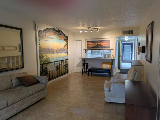 6501 Winfield Boulevard A-50, Margate, FL 33063