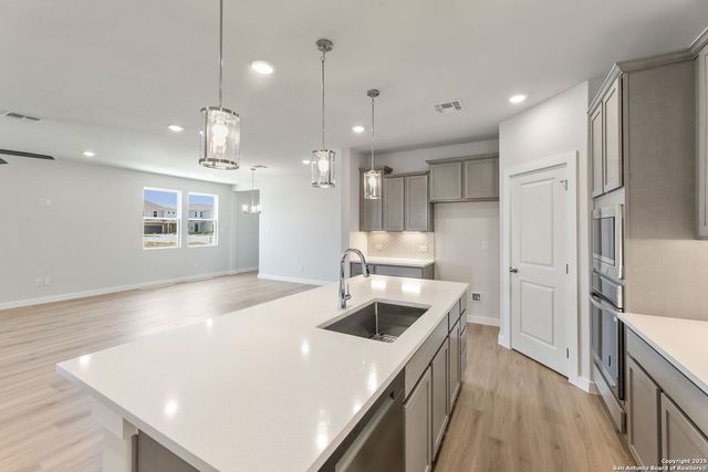2947 Angelou Street, New Braunfels, TX 78130