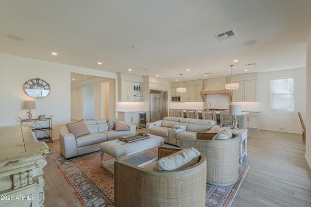 22274 N DANIEL Drive, Maricopa, AZ 85138