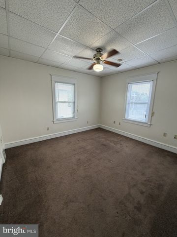918 NEW RD, Elsmere, DE 19805