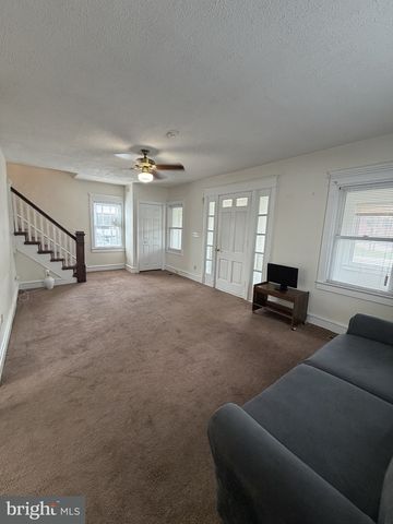 918 NEW RD, Elsmere, DE 19805
