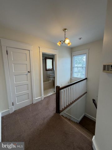 918 NEW RD, Elsmere, DE 19805