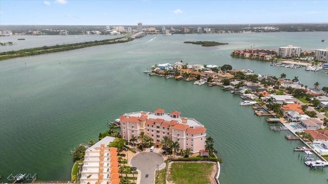 205 BRIGHTWATER DRIVE 401, Clearwater Beach, FL 33767