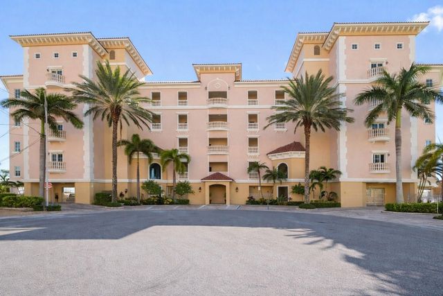 205 BRIGHTWATER DRIVE 401, Clearwater Beach, FL 33767