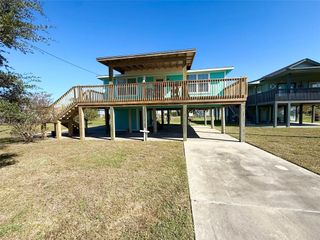 954 Eastview, Port Bolivar, TX 77650