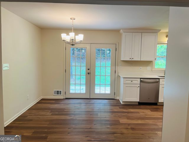 21 Mountain Brook Road, Dawsonville, GA 30534