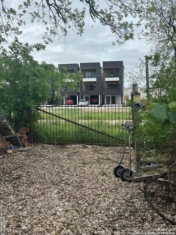 124 E Fest, San Antonio, TX 78204