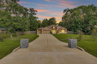 9170 Sierra Del Carmen, Conroe, TX 77303