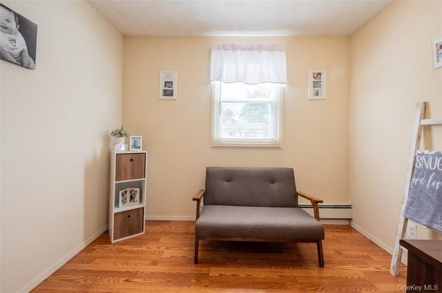 200 Ingraham Lane, New Hyde Park, NY 11040