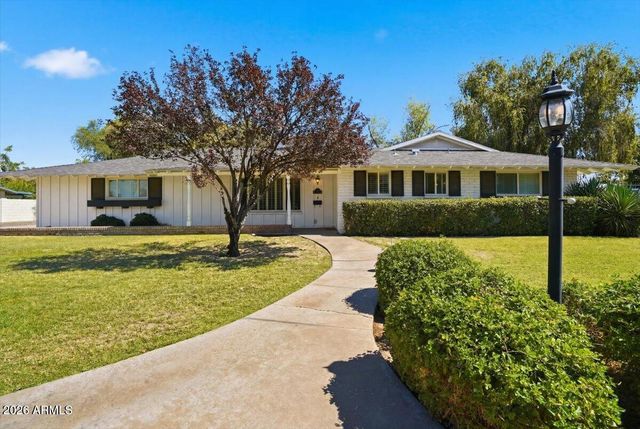 216 E GLENN Drive, Phoenix, AZ 85020
